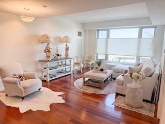 10 Nouvelle Way Unit 611, Natick, MA 01760