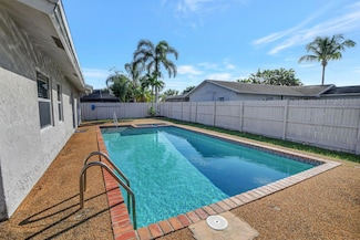 9632 Saddlebrook Dr, Boca Raton, FL 33496