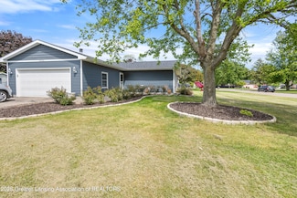 2636 Gilbert Rd, Lansing, MI 48911