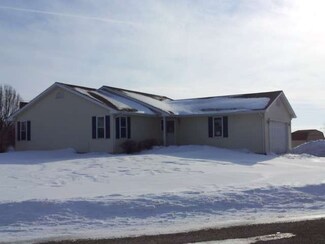 103 Elliott Dr, Rochelle, IL 61068