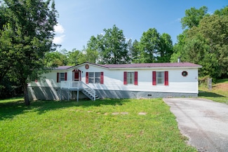 230 Appaloosa Dr, Tunnel Hill, GA 30755