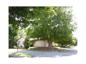 384 N 7th St, Middletown, IN 47356