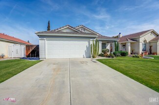 8800 Winlock St, Bakersfield, CA 93312