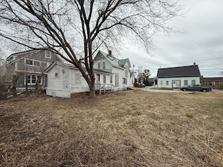 10 Trinity St, Rockland, ME 04841