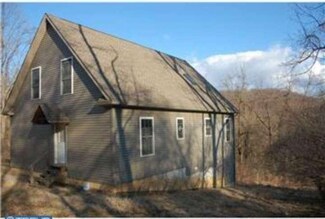 1910 Steuben Rd, Reading, PA 19602
