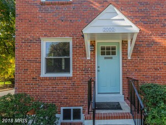 2000 N Dinwiddie St, Arlington, VA 22207