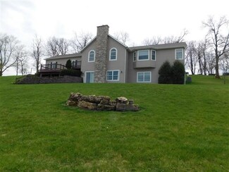 516 N Mound Rd, Stockton, IL 61085