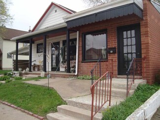 212 N Main St, Cuba City, WI 53807