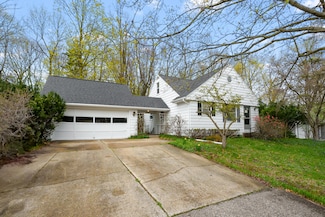 3022 Santos Ave, Kalamazoo, MI 49006