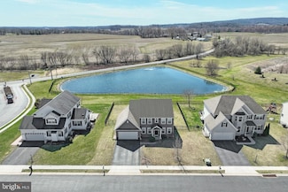 14 W Imperial Dr, Aspers, PA 17304