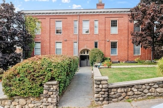 40 School St Unit 10, Haverhill, MA 01830