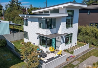 430 Prune Alley Unit B, Eastsound, WA 98245