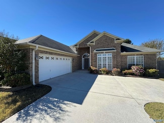 114 Appleberry Ln, Harvest, AL 35749