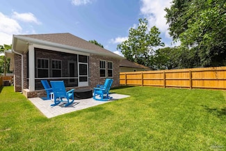 1512 E Hatton St, Pensacola, FL 32503
