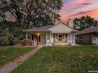 24628 Carlysle St, Dearborn, MI 48124
