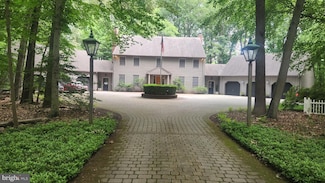 2317 Nancarles Dr, Gambrills, MD 21054