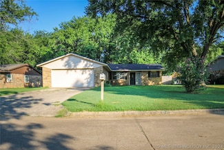 1904 Quail Run, Muskogee, OK 74403