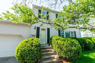 33 Lothrop St, Newtonville, MA 02460