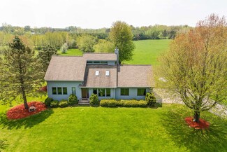 17019 Green Rd, Harvard, IL 60033