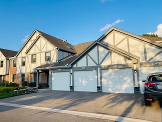 468 Elizabeth Dr Unit 17B, Wood Dale, IL 60191