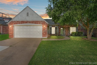 12522 S Cedar Ave, Jenks, OK 74037