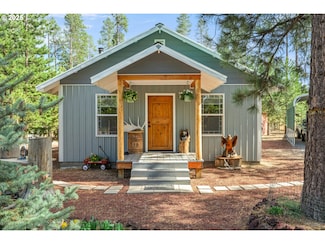 1274 Wild Mustang Ln, Gilchrist, OR 97737
