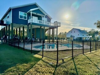 604 Fifth St, Pass Christian, MS 39571