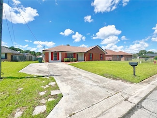 932 Highland Dr, Hinesville, GA 31313