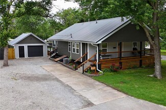 435 N Tower St, Nevada, MO 64772