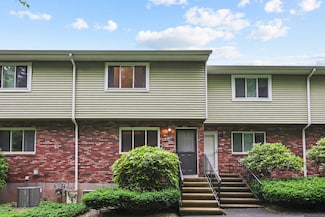 689 Churchill Dr, Newington, CT 06111