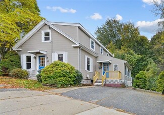 57 Old Main St, Manville, RI 02838