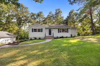 2 Woodman Ridge Rd, Andover, MA 01810