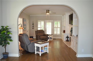 5308 Brandermill Ct, Greensboro, NC 27407