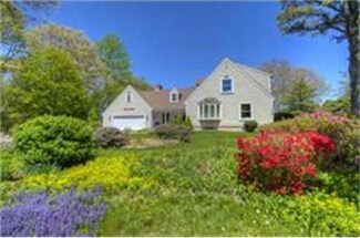 340 Hollidge Hill Ln, Marstons Mills, MA 02648