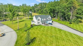 83 King Rd, Chichester, NH 03258