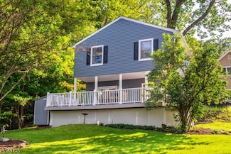 15 Mason St, Lake Hopatcong, NJ 07849