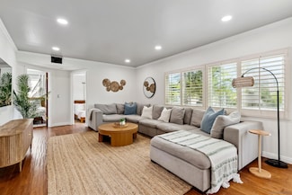4071 Riviera Dr, San Diego, CA 92109