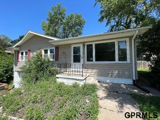 8162 Hascall St, Omaha, NE 68124