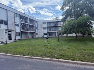 8935 Old Cedar Ave S Unit 211, Bloomington, MN 55425