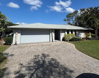 6396 18th St NE, Saint Petersburg, FL 33702