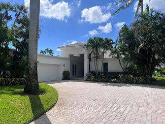1114 Crystal Dr, Palm Beach Gardens, FL 33418