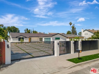 18053 Erwin St, Encino, CA 91316