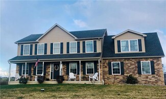 1628 Kings Ct, Pen Argyl, PA 18072