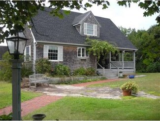 86 Conomo Point Rd, Essex, MA 01929