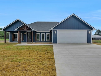 8985 Fm 1669, Huntington, TX 75949