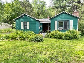 64 Hadley St, South Hadley, MA 01075