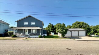 409 1st St, Chestnut Ridge, PA 15422