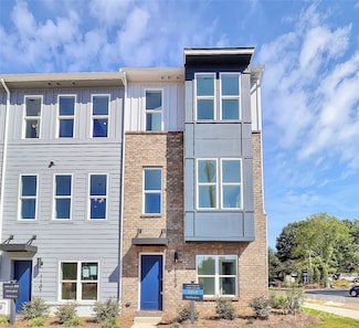 1103 Kokomo Ln, Charlotte, NC 28206