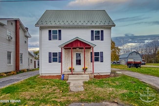 31 N Mallard St, Mill Hall, PA 17751