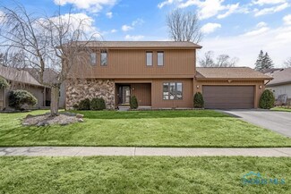 6917 Greentree Ln, Maumee, OH 43537